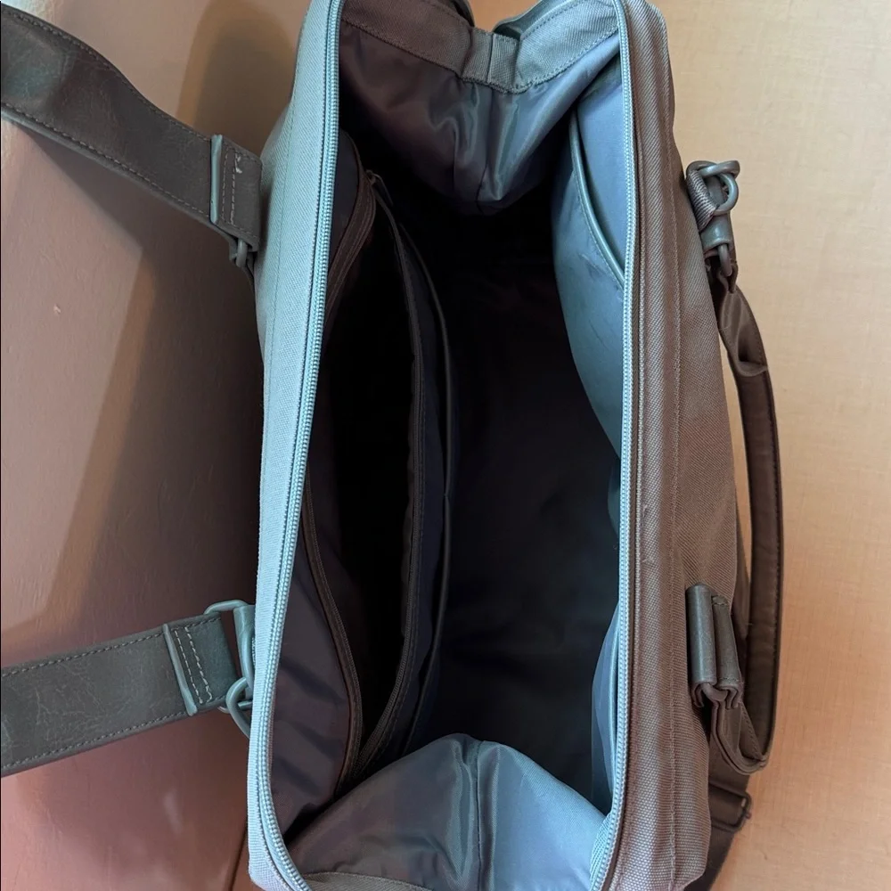Beis Gray Mini WeekenderTote Bag with Shoulder Strap - Picture 4 of 6